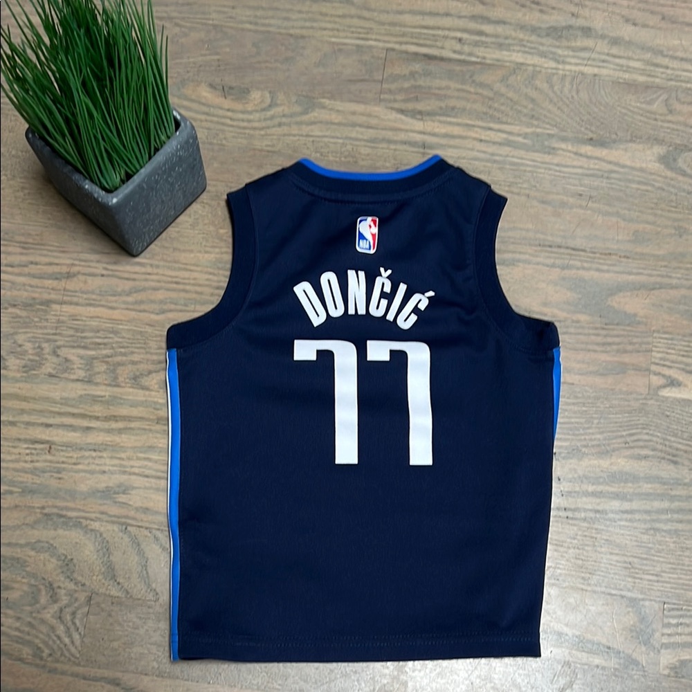 NBA Dončič Mavericks Basketball Jersey-S